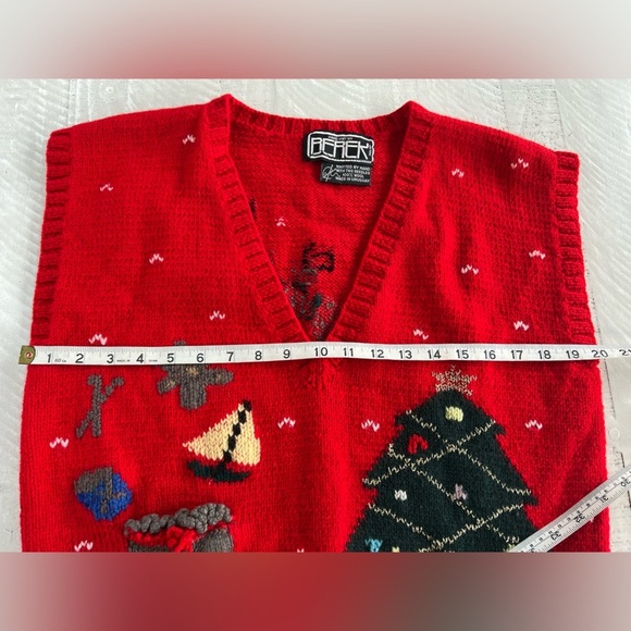 Rare Vintage BEREK 100% Wool Holiday Knitted
Christmas Sweater Vest Size Medium - Picture 7 of 14